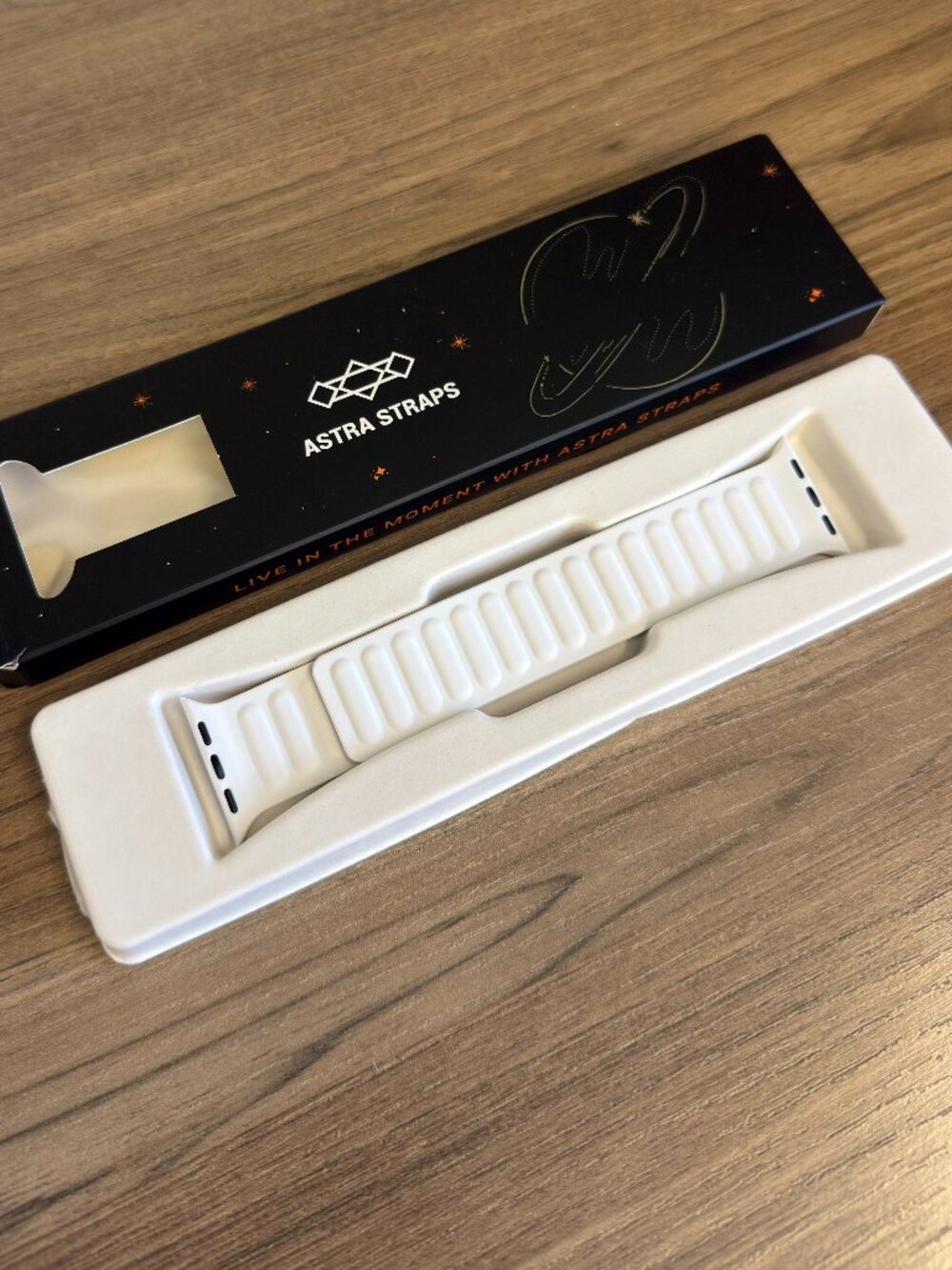 NEW - Astra Straps // Vista Silicone Link Band in White